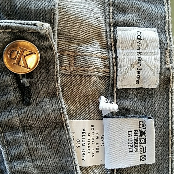 Men's Calvin Klein bootcut jeans. - Picture 2 of 3